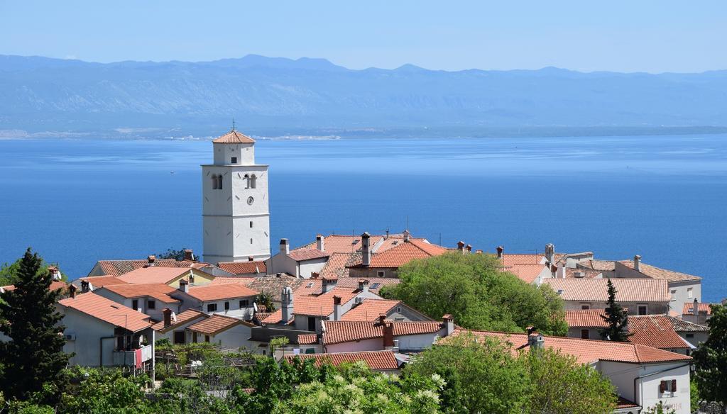 Apartments Sandra Brseč Екстериор снимка