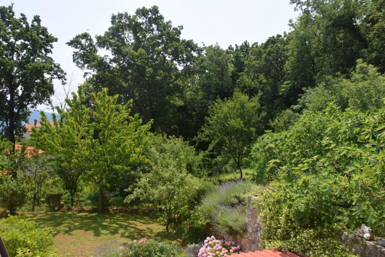 Apartments Sandra Brseč Екстериор снимка