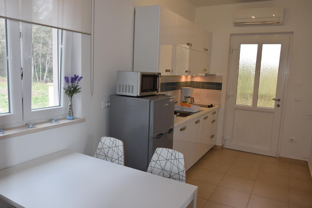 Apartments Sandra Brseč Екстериор снимка