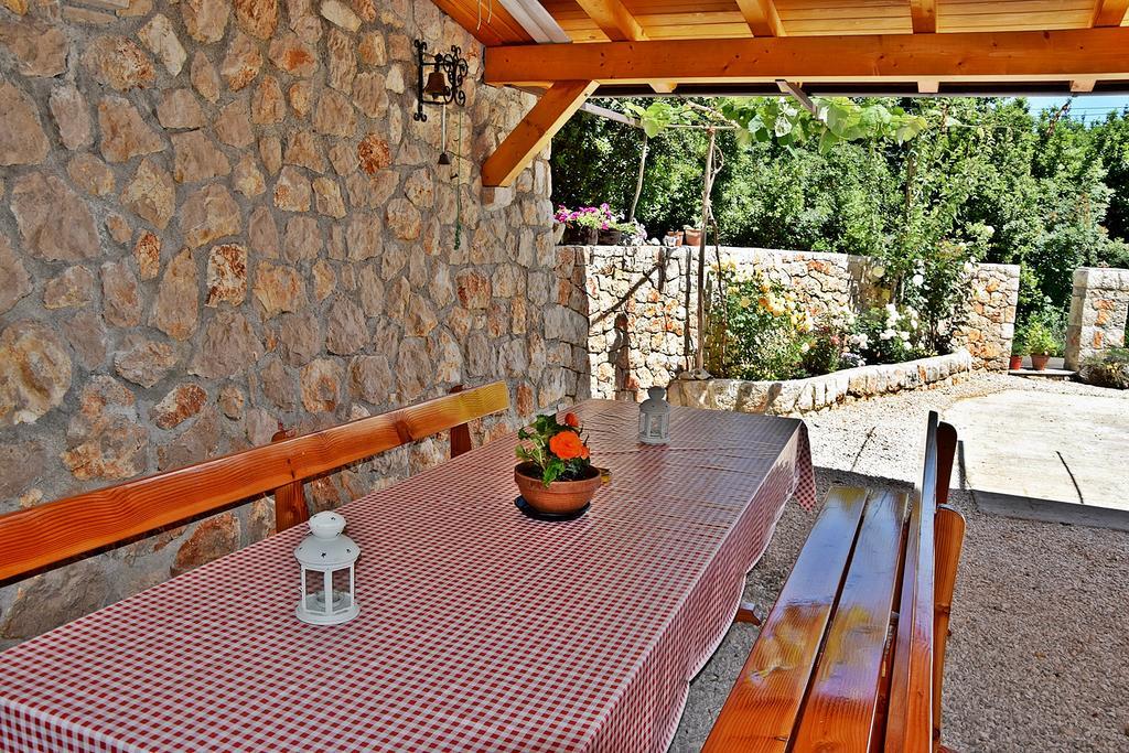 Apartments Sandra Brseč Екстериор снимка
